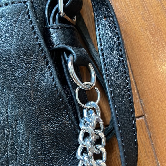 Magnificent hardware. ASH Bag! Pre-loved. Grab it while it’s Hot!!! - Picture 11 of 15